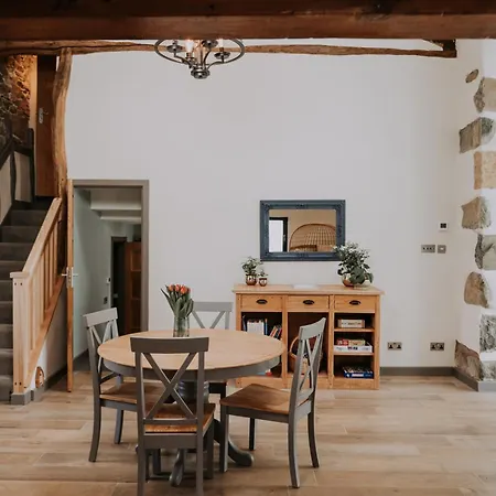 Holiday home High House Barn *